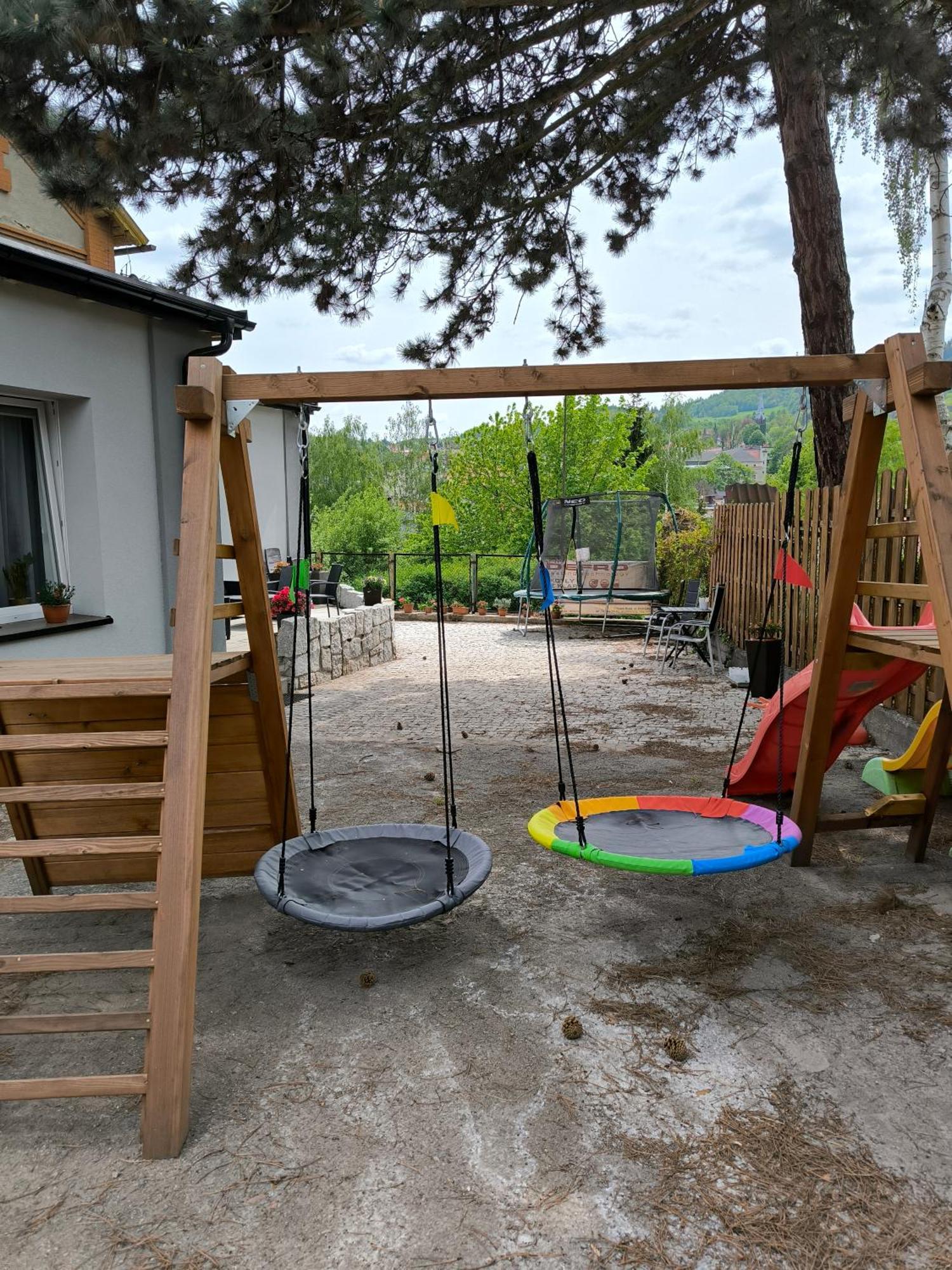 Dawna Mleczarnia Apartamenty Sosnowy Nowa Ruda Bagian luar foto